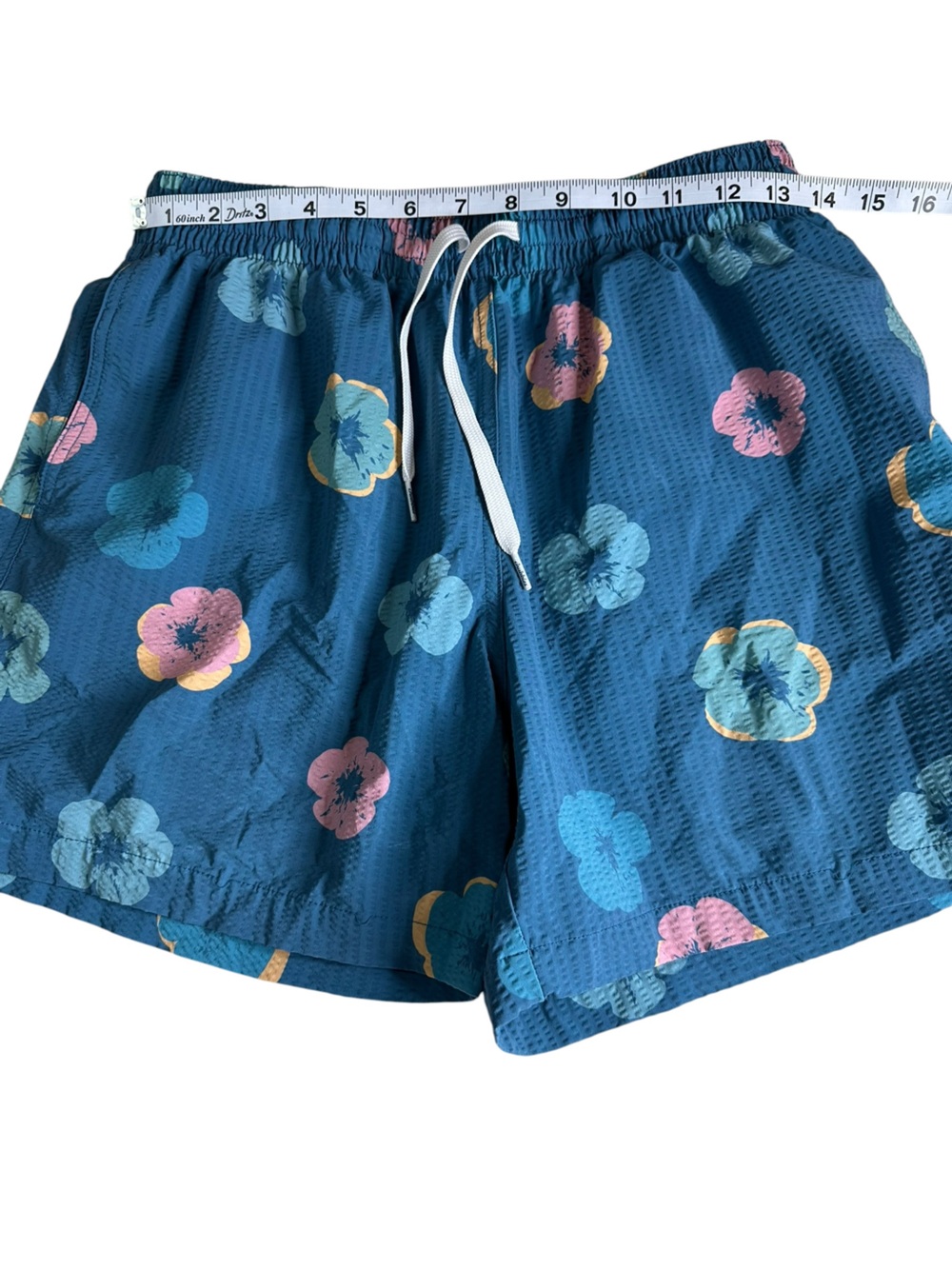 Chubbies Men’s Floral Swimsuit. Size Medium. - Picture 4 of 9